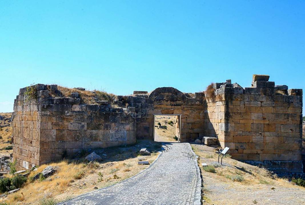 Romalılar bu manzaraya bayılıyordu ve şimdi sıra Uşaklılkarda! 13